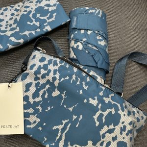 Pertegaz paraguas plegable com bolsita azul estampada